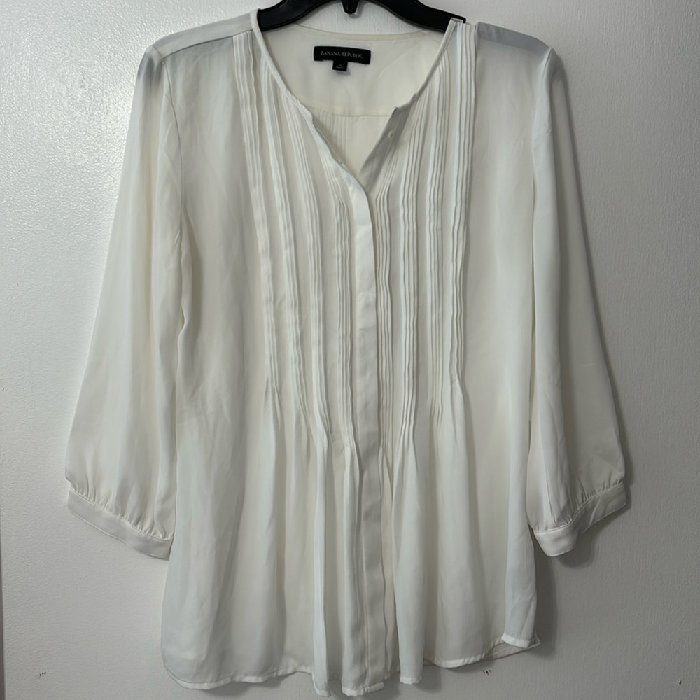 NWOT Banana Republic blouse
